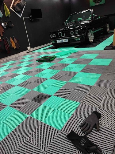 Modular interlocking ribbed - interlocking,